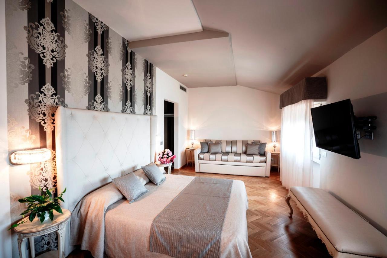 Hotel Bellevue Гардоне Ривера Екстериор снимка