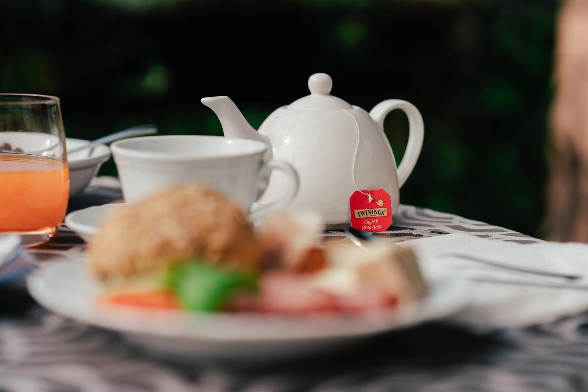 Hotel Bellevue Гардоне Ривера Екстериор снимка